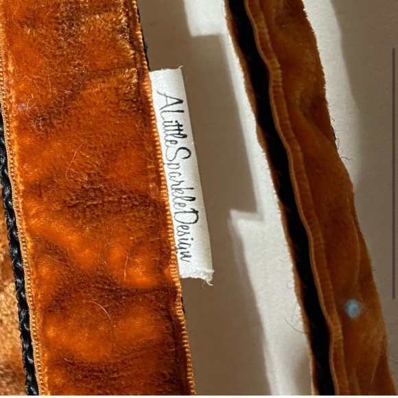 5/$25 A Little Sparkle Design Burnt Orange Velvet Dog Leash - Picture 2 of 7